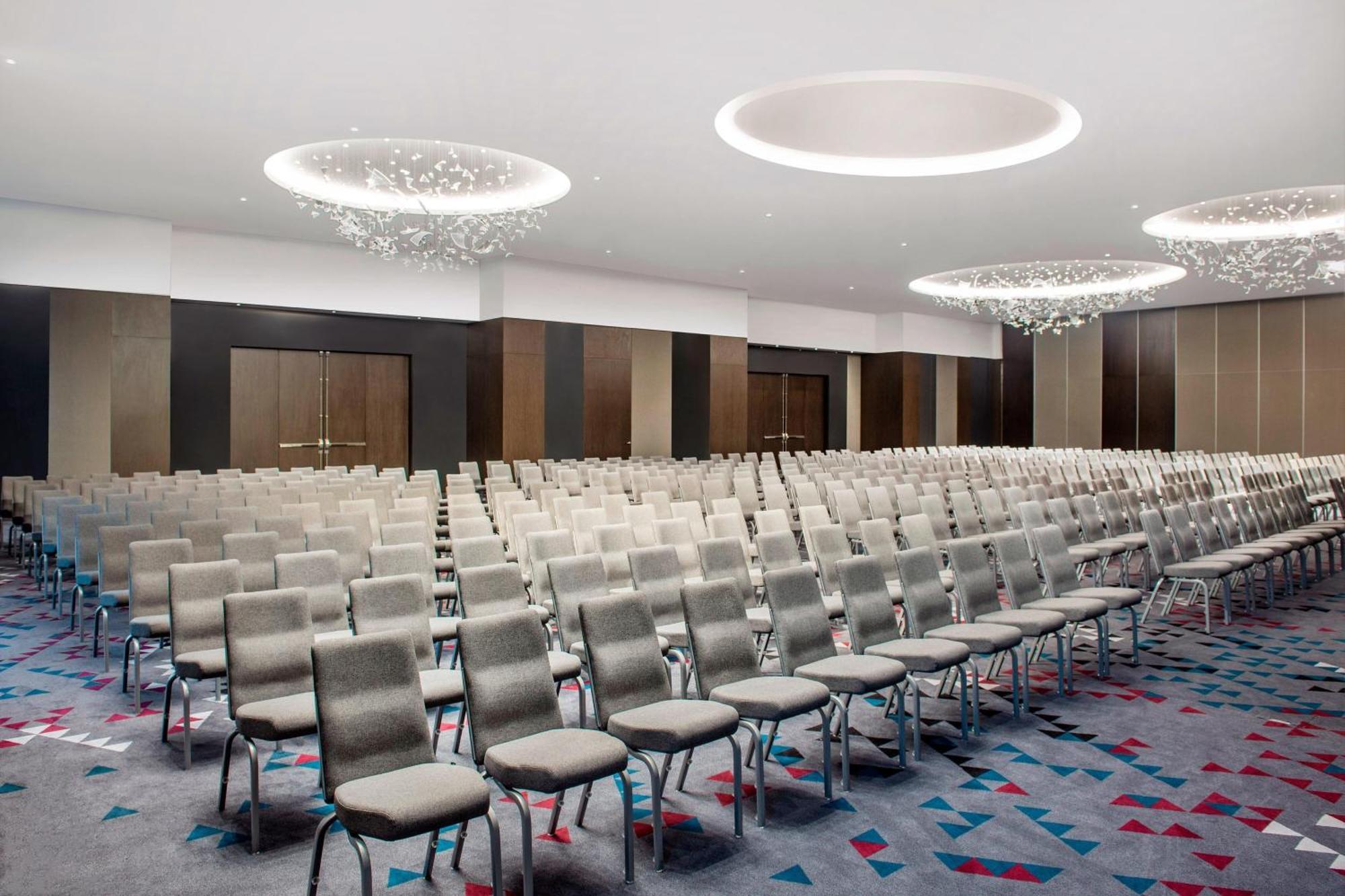 Sheraton Grand Metechi Palace Тбилиси