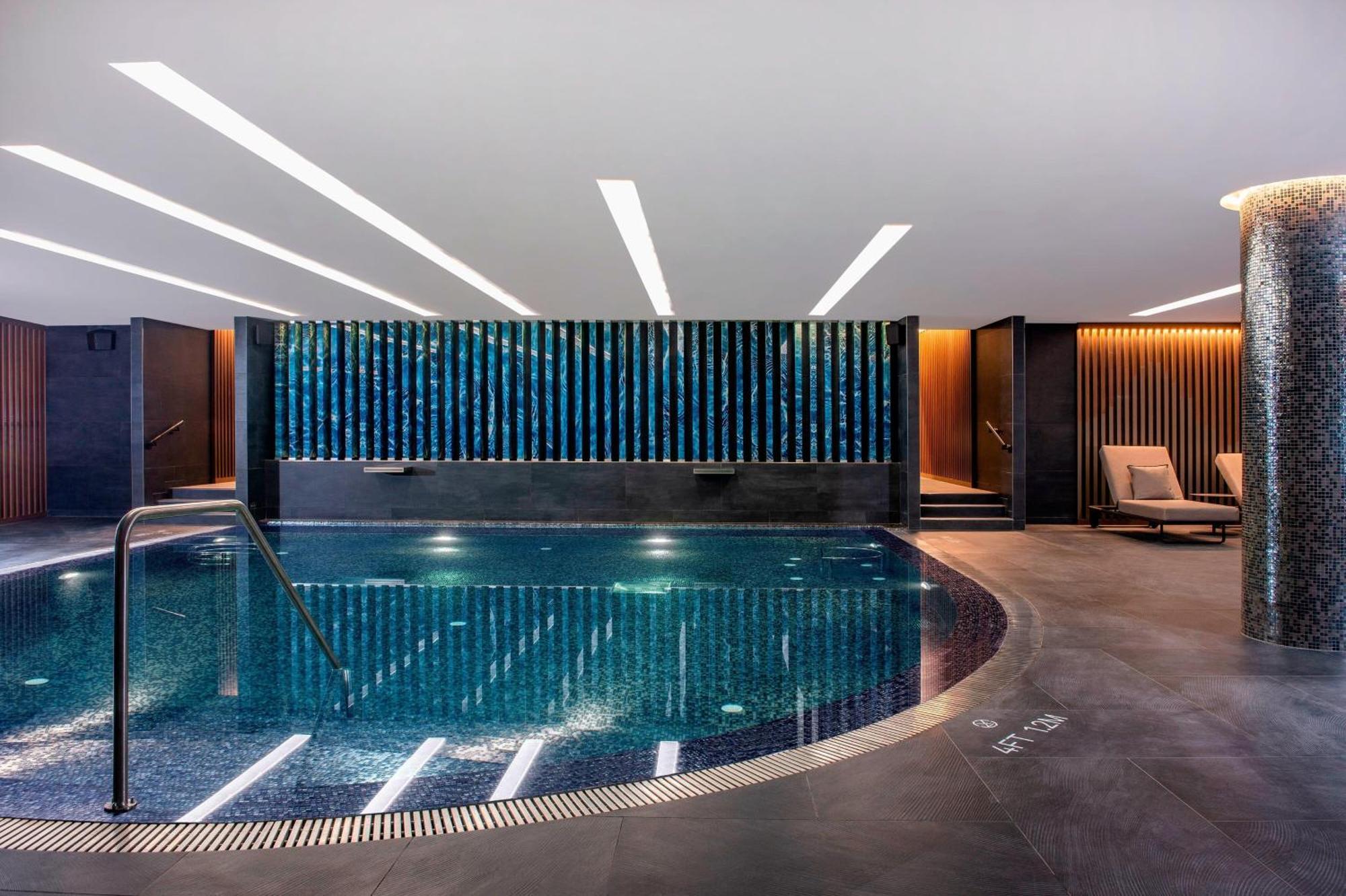 Sheraton Grand Metechi Palace Отель