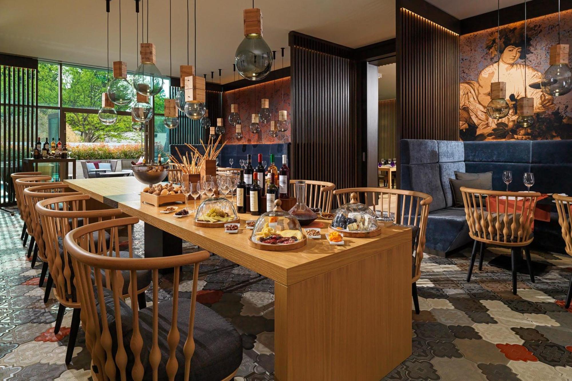 Отель Sheraton Grand Metechi Palace 5*