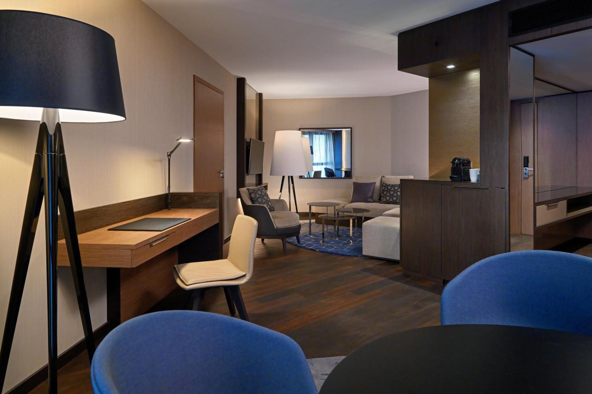Sheraton Grand Metechi Palace Отель 5*