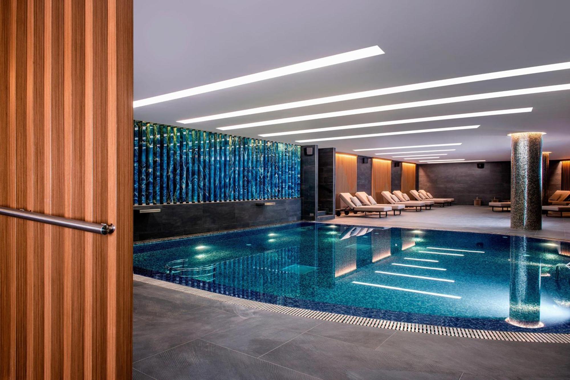 Sheraton Grand Metechi Palace Hotel Tbilisi