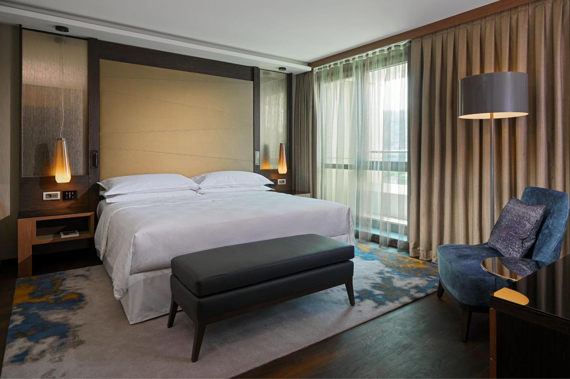 Hotel Sheraton Grand Metechi Palace