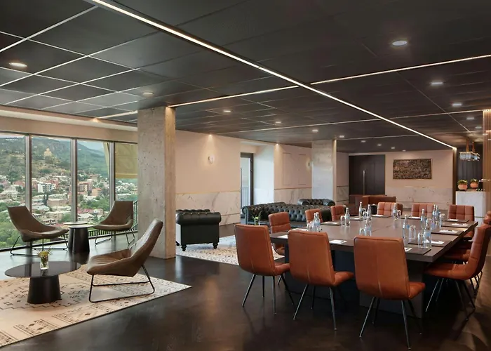 Отель Sheraton Grand Tbilisi Metechi Palace