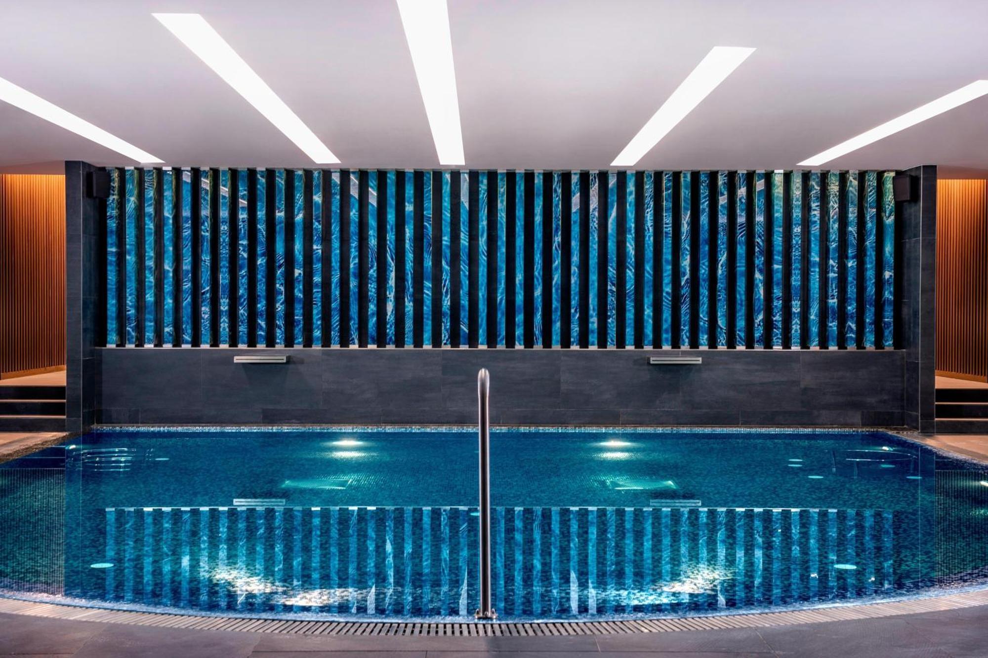 Sheraton Grand Metechi Palace Тбилиси
