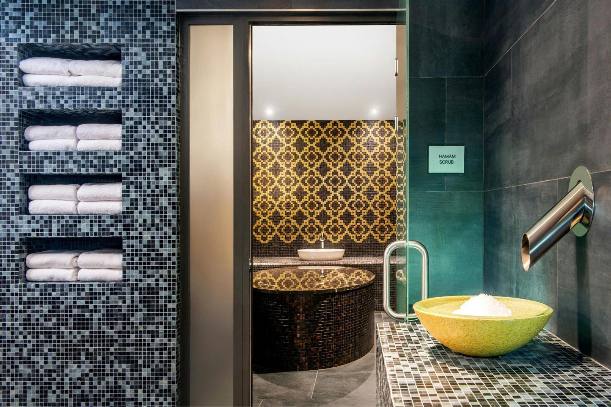 Hotel Sheraton Grand Metechi Palace